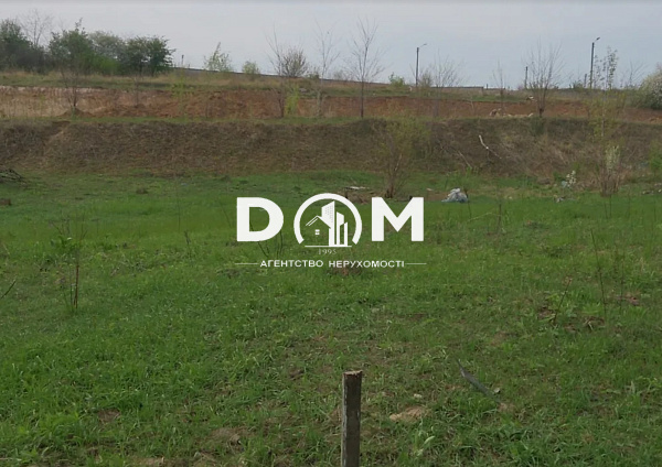 Продаж земельної ділянки в садовому товаристві "ФРОНТОВИК", 5 соток, вул. Медовая, 157. Недалеко центр міста