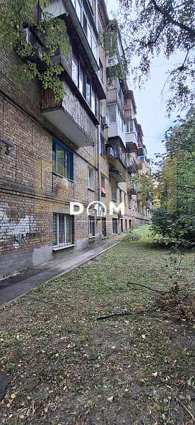 Продам 2-кімнатну квартиру на вул. Олени Теліги, 3А, метро Дорогожичі