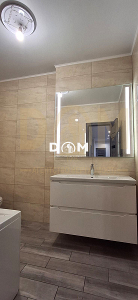 Продам 3-кімнатну квартиру в ЖК Новодарницький, вул. Юрія Пасхаліна, 17