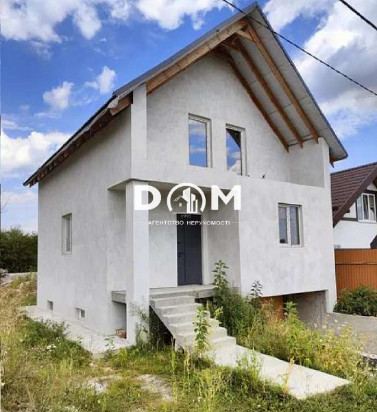 Продаж земельної ділянки з недобудованим 2-поверховим будинком 255 кв.м в садовому товаристві "ФРОНТОВИК", 4 соток, вул. Медовая. Недалеко центр міста