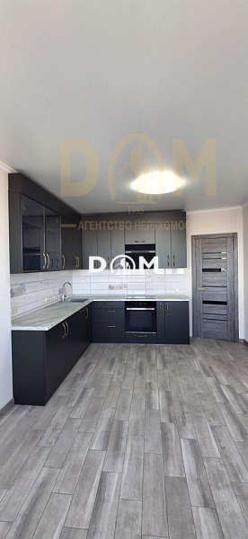 Продам 3-кімнатну квартиру в ЖК Новодарницький, вул. Юрія Пасхаліна, 17