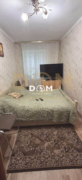 Продам 2-кімнатну квартиру на вул. Олени Теліги, 3А, метро Дорогожичі